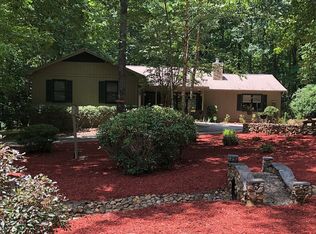 40 Oak Ridge Cres, Columbus, NC 28722