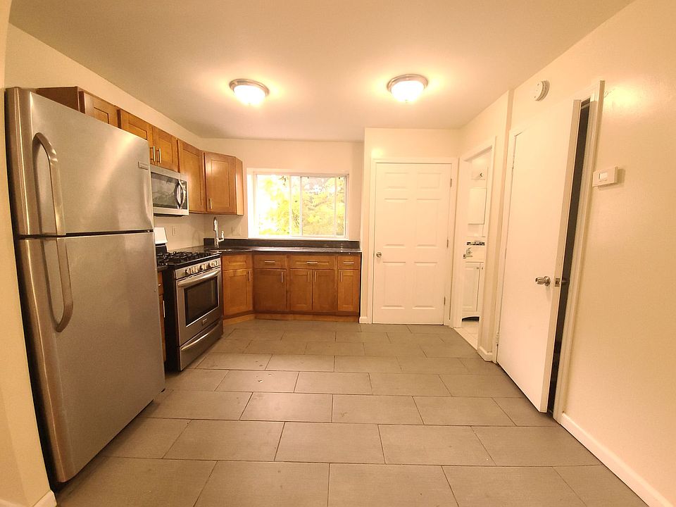 1st image of 1813 Prospect Pl Floor 2