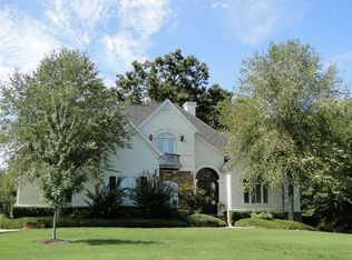 101 Whites Point Dr, Cookeville, TN 38506