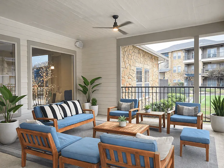 Azul Apartment Homes — Photo 7