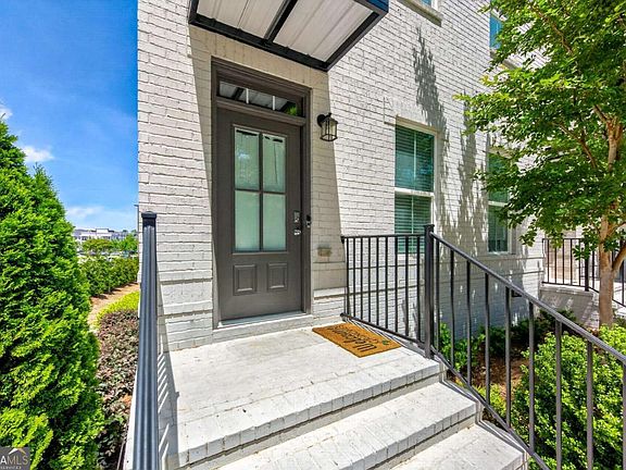 2nd image of 205 Nash St