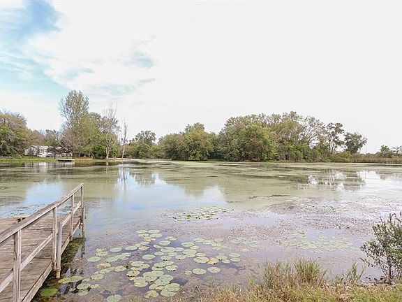 5th image of 41179 N Lincoln Dr