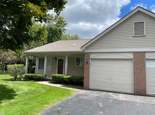 19443 Mandarin Dr, Roseville, MI 48066