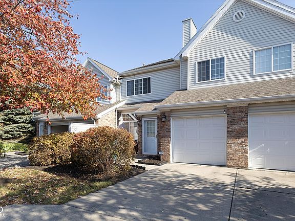 2nd image of 5737 Carrousel Dr