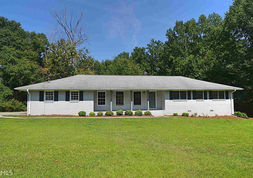 1st image of 2928 Sandra Dr