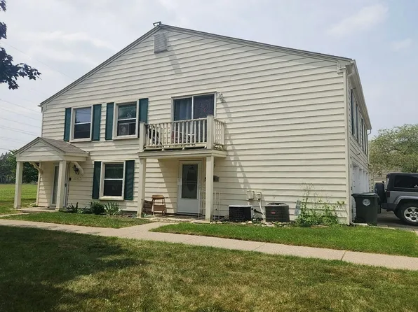 2757 Fox Hollow Ct, Lake Orion, MI 48360