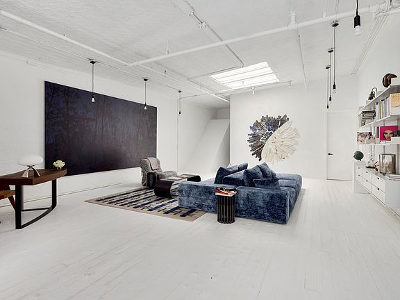 3rd image of 147 Wooster St #Penthouse