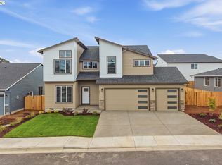 651 S 5th St, Carlton, OR 97111