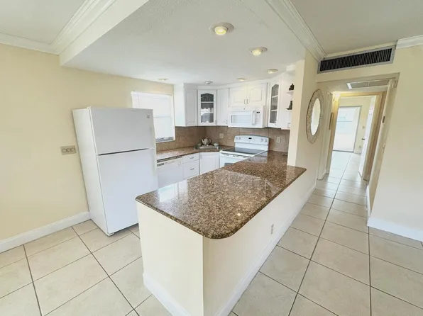 301 Seville M, Delray Beach, FL 33446