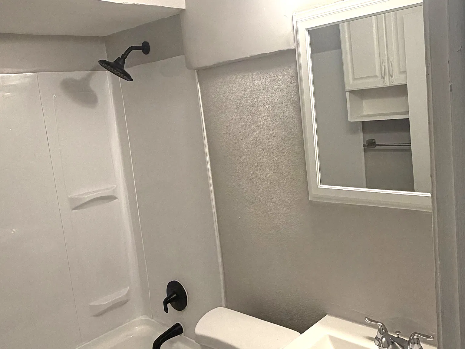 2 bed, 850 sqft, $950 — Photo 3