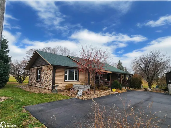 21450 490th St, Chariton, IA 50049