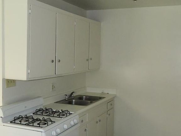 3rd image of 1418 W Dahl Ln APT 5