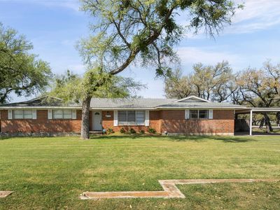 100 Paint Brush Rd, Lakeside, TX, 76108