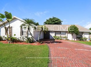 11794 Greenbriar Cir, Wellington, FL 33414