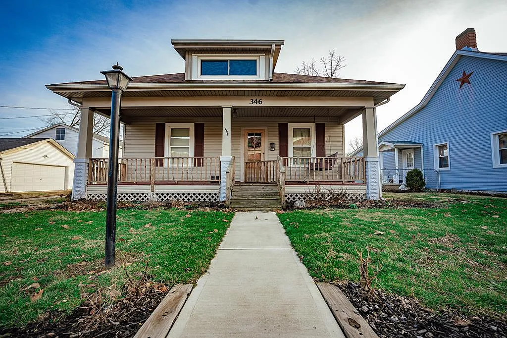 346 Arch St photo 1