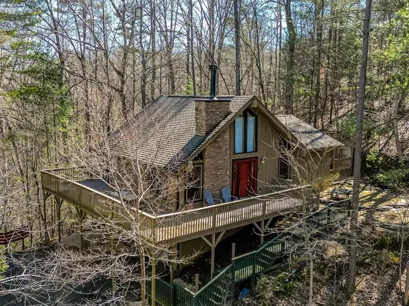 56 Olaf Ct, Ellijay, GA 30540