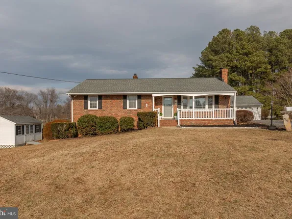 59 McCarty Rd, Fredericksburg, VA 22405