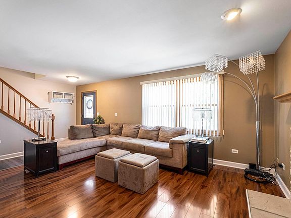4th image of 10920 S Avenue E E