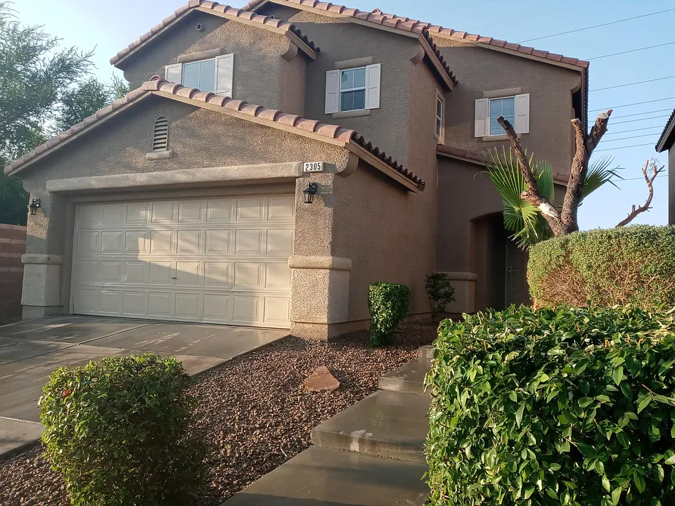 2305 Cockatiel Dr