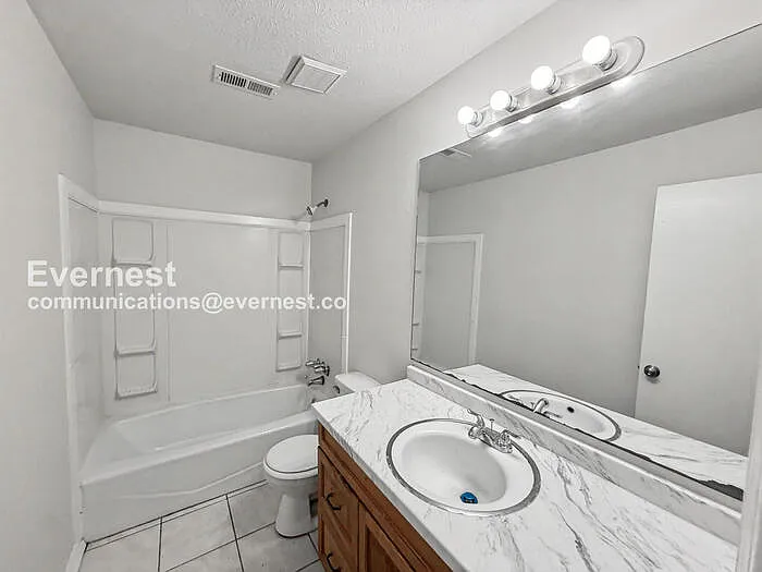 248 Fox Glen Rd NW #B — Photo 8