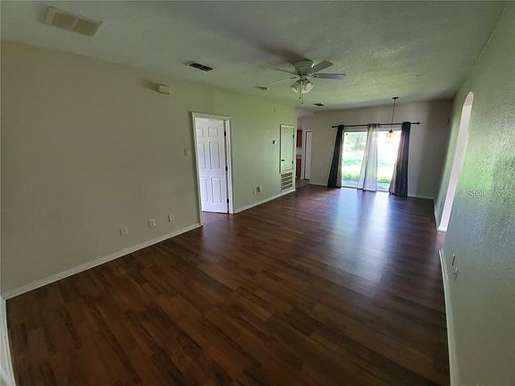 3rd image of 45 W 13th St #45