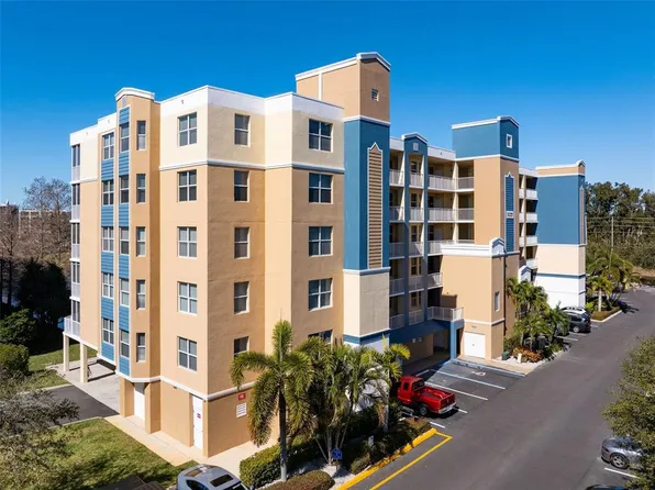 960 Starkey Rd APT 2403, Largo, FL 33771