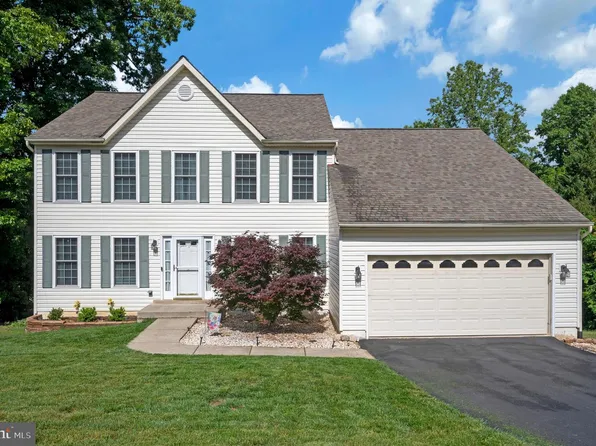 5 Oliver Ct, Fredericksburg, VA 22406