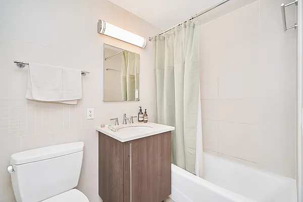 Rented by Living New York | media 4