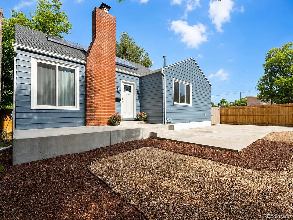 3850 Harlan St