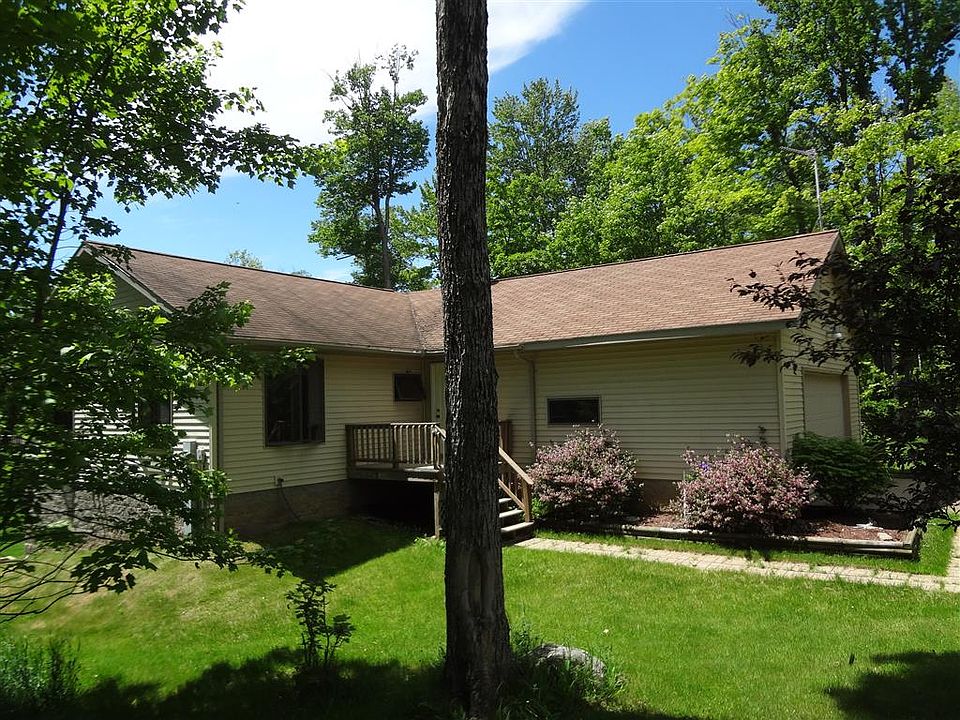 1st image of 812 Railroad Ave