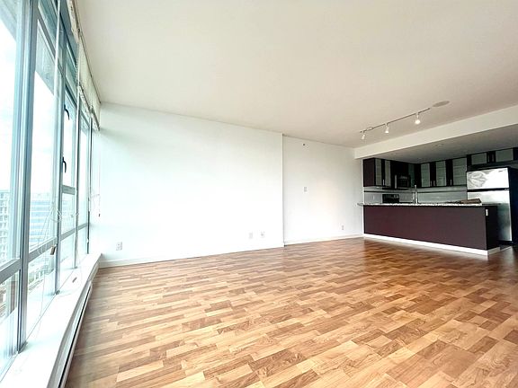 3rd image of 7888 Saba Rd