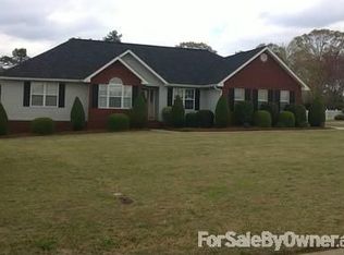 4040 Churchill Downs Dr, Gainesville, GA 30507