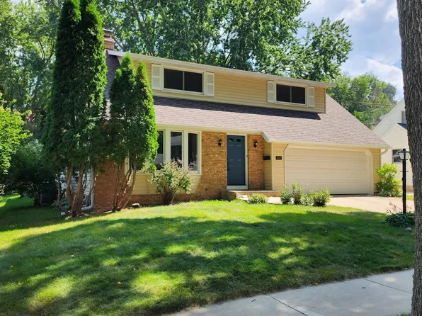2032 13th Ave NW, Rochester, MN 55901
