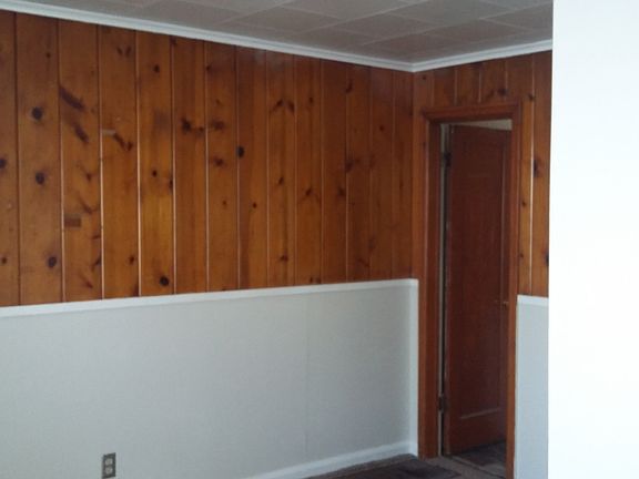 4th image of 1120 Milton St