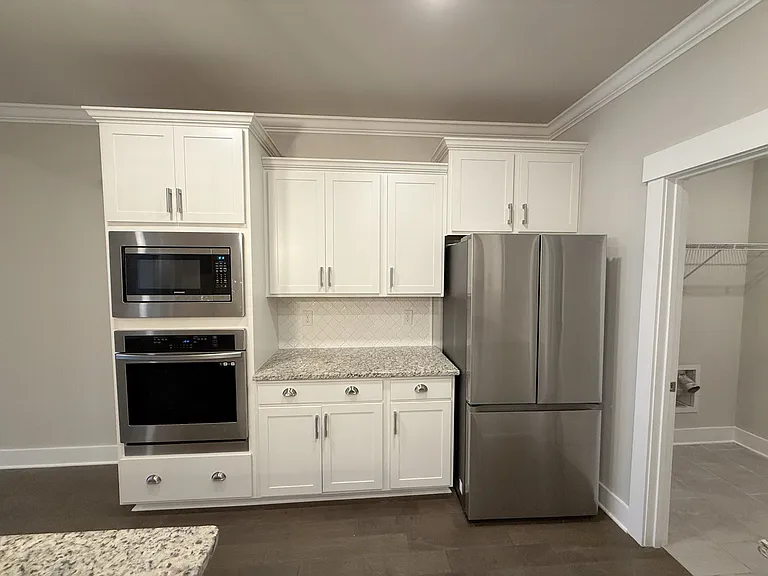 408 Raleigh Elm Dr — Photo 9