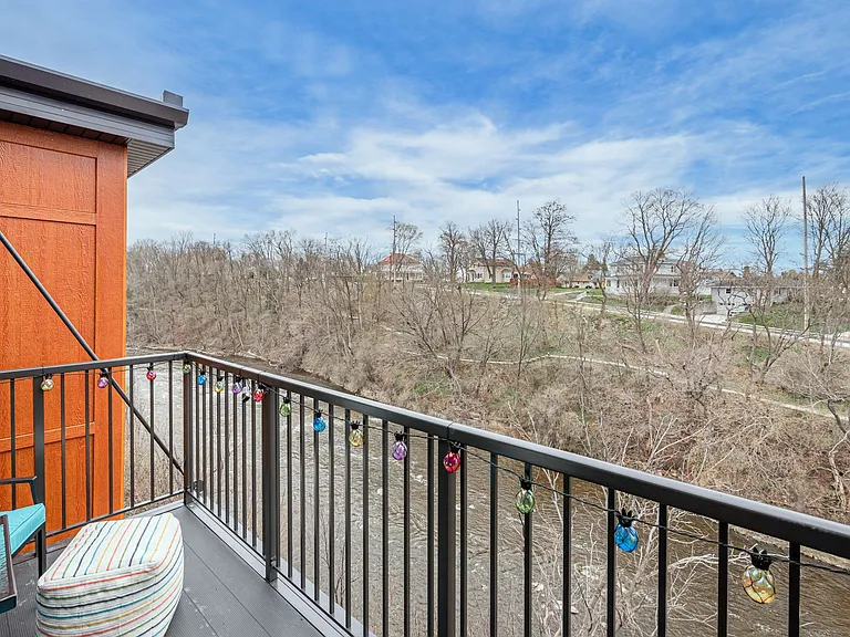Tannery Falls Apartments — Photo 7