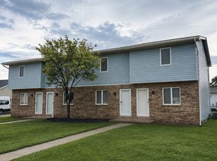 1000 Christopher Ln #2, Springfield, IL 62712