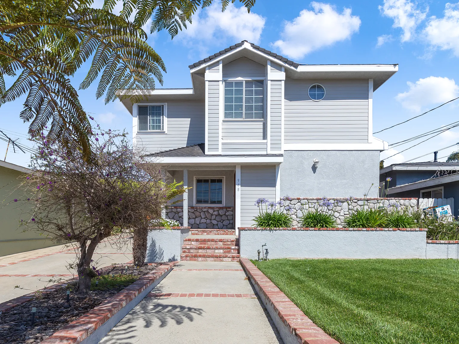 4 bed, 2600 sqft, $5,800 — Photo 4
