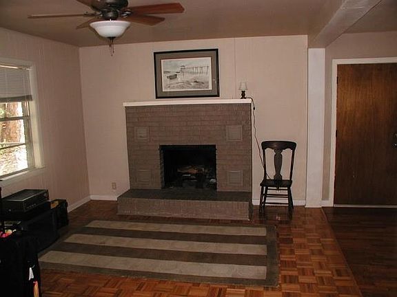 4th image of 1138 Lakeshore Dr