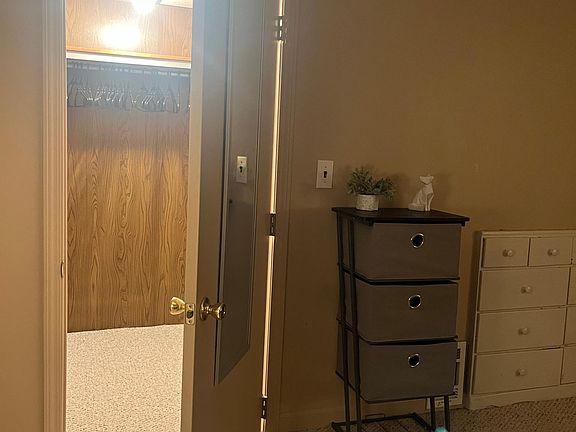 4th image of 10631 Scotland Dr