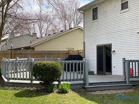 3rd image of 1319 Bavarian Ln
