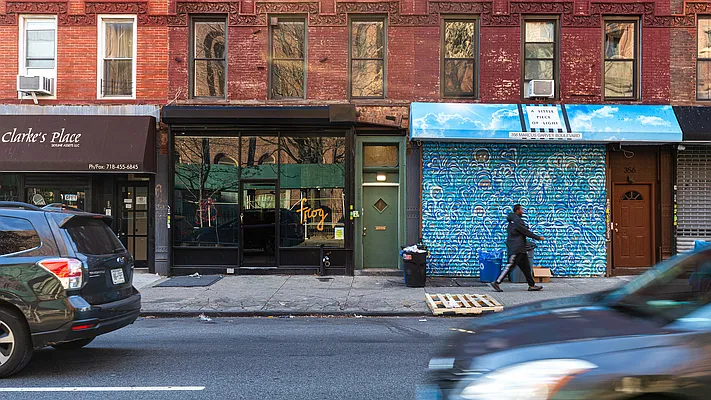 Rented by Nooklyn NYC LLC | media 41