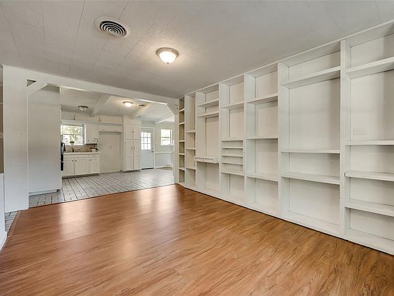 4th image of 5920 Kimberly Kay Dr
