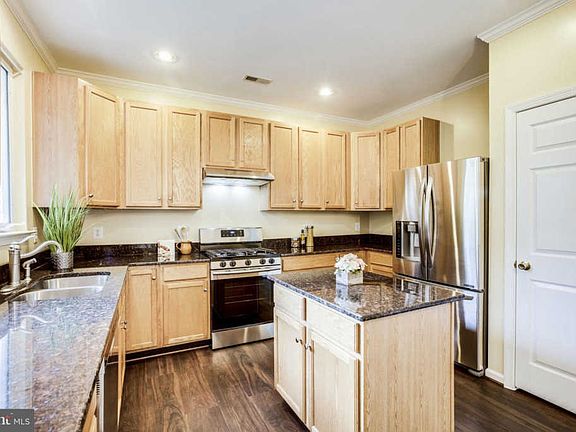 4th image of 5102 Ballycastle Cir