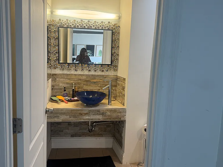 505 W Sepulveda Rd #C — Photo 16