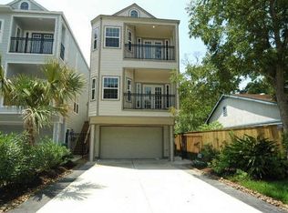 612 8th St, Kemah, TX 77565