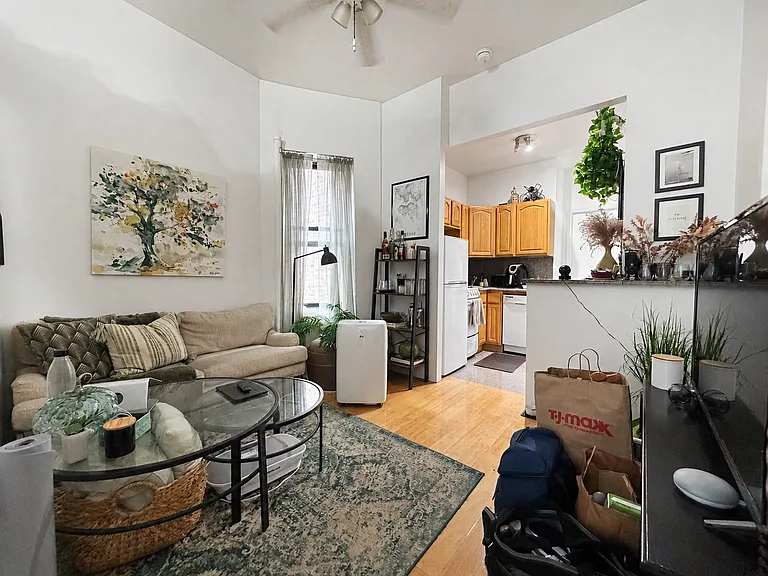 330 W 43rd St #19 — Photo 1