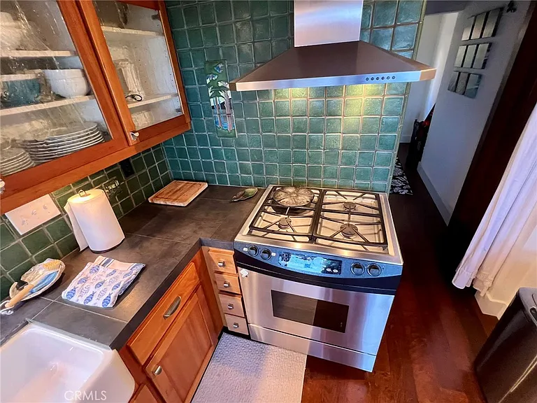 610 Ardath Dr — Photo 15