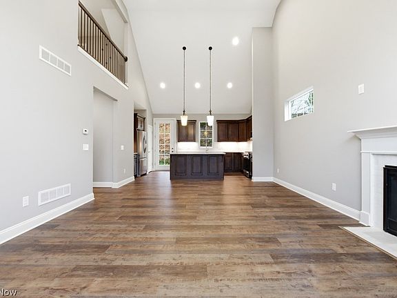 2nd image of 39540 Tudor Dr