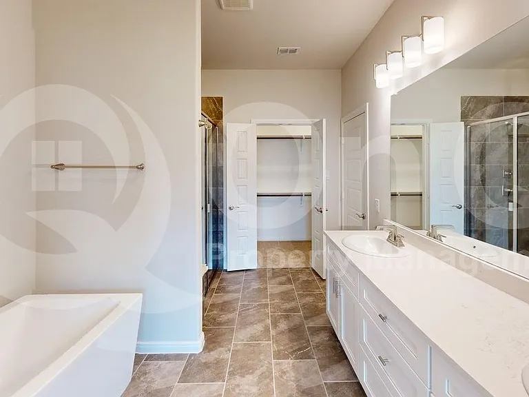 1840 Rosedale Ave — Photo 20